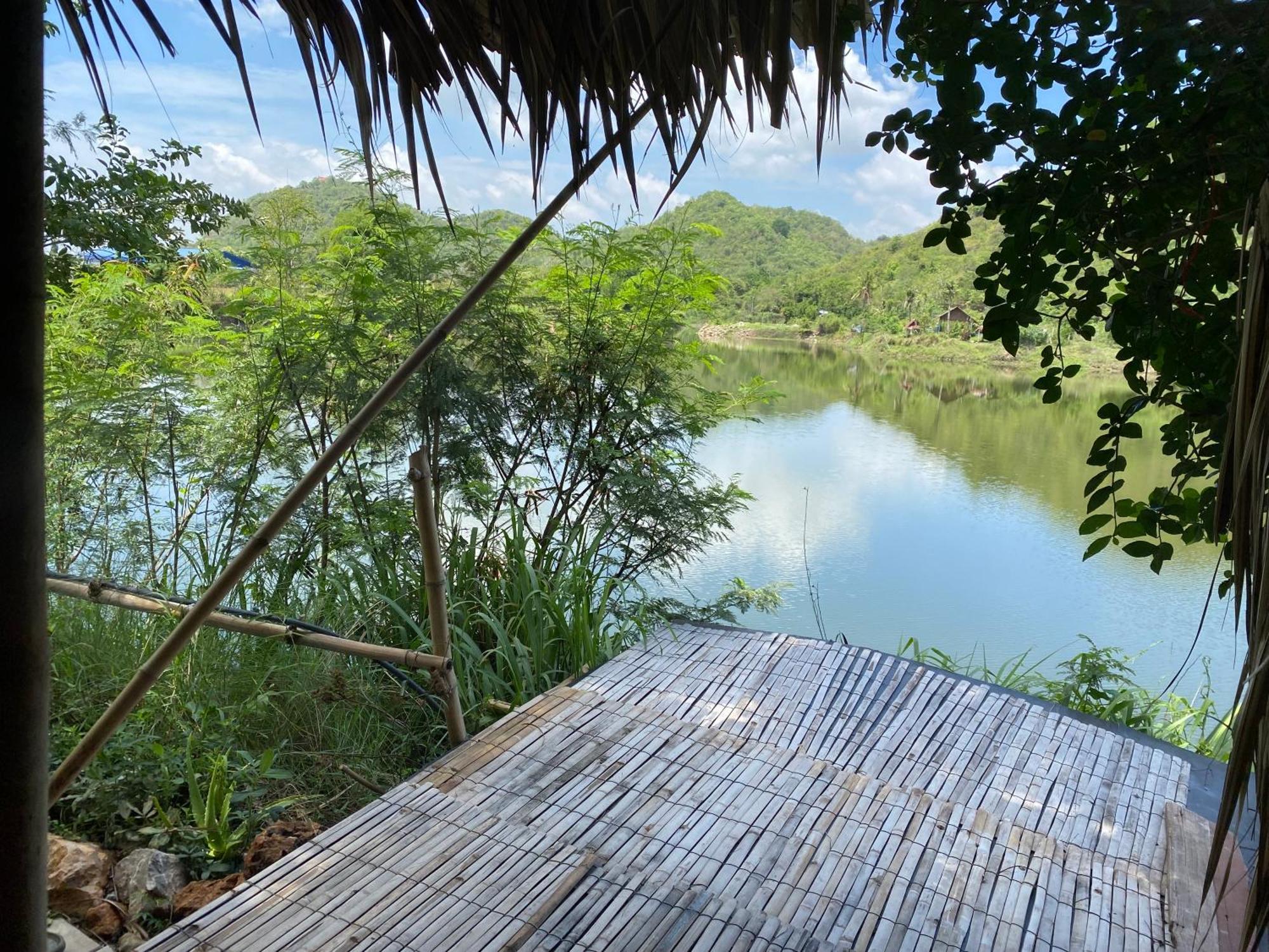 Royal Mountain Hut Hotel Ratchaburi ภายนอก รูปภาพ