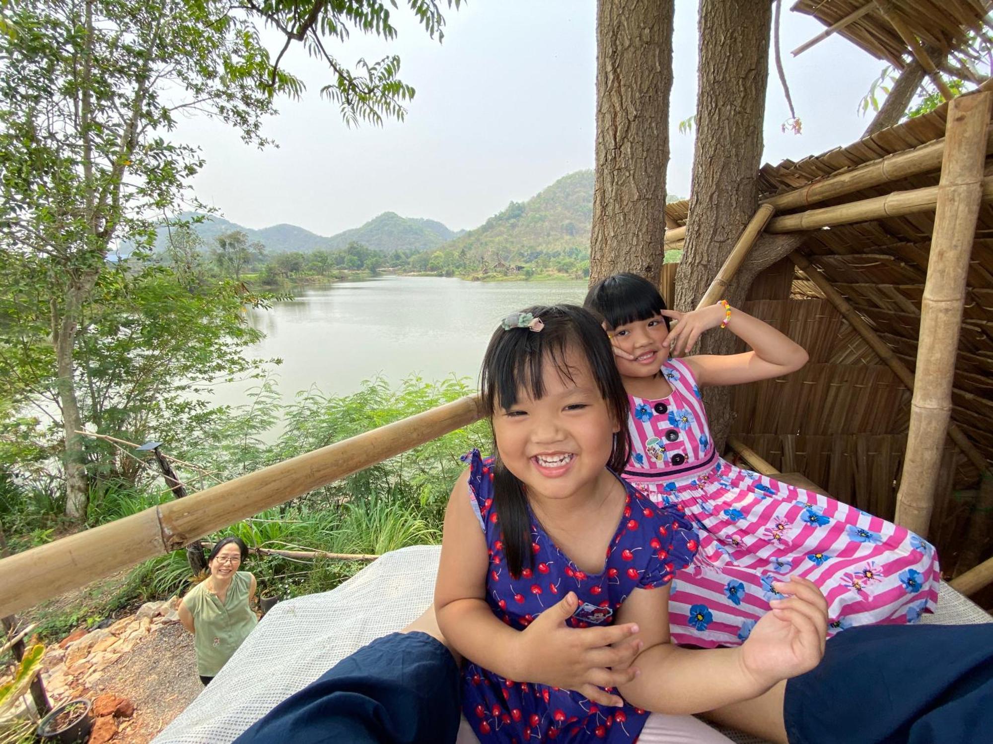 Royal Mountain Hut Hotel Ratchaburi ภายนอก รูปภาพ