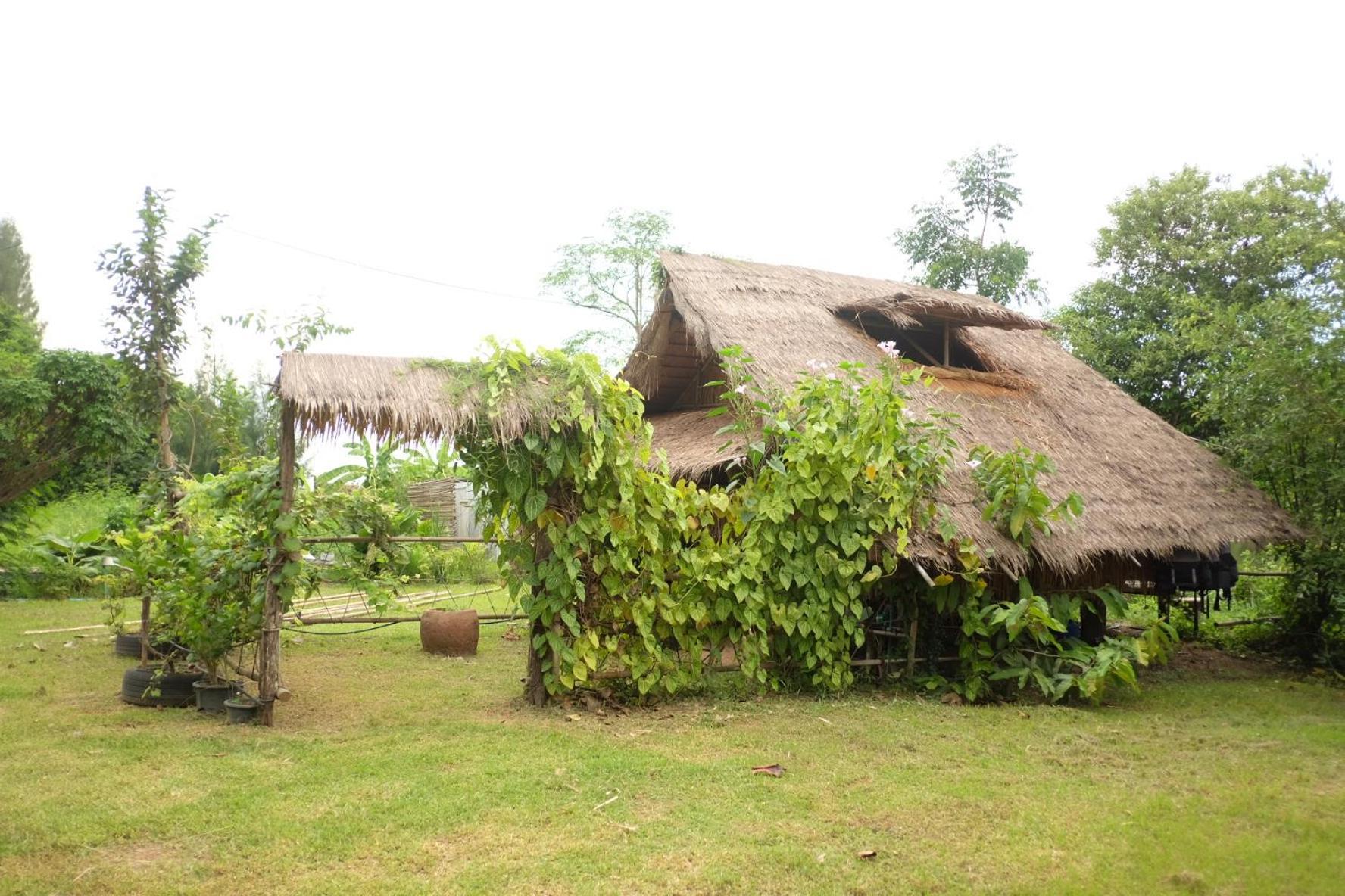 Royal Mountain Hut Hotel Ratchaburi ห้อง รูปภาพ